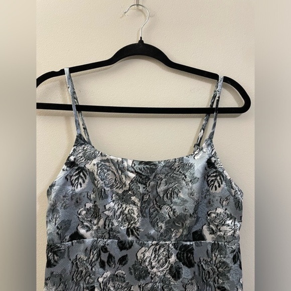 Wild Fable Silver‎ Blue Rose Floral Mini Dress - XS - Picture 3 of 12